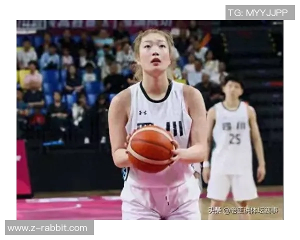 李梦砍下15分助力四川女篮以79分战胜对手展现强大实力